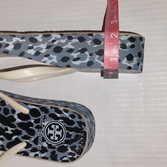 Tory Burch Leopard Print Sandals. Womens size 8. Cream & Black in color. - Picture 8 of 12